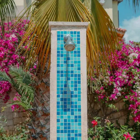 Mandalina, Cukurbag Peninsula-kas * קס