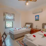 Mandalina, Cukurbag Peninsula-kas